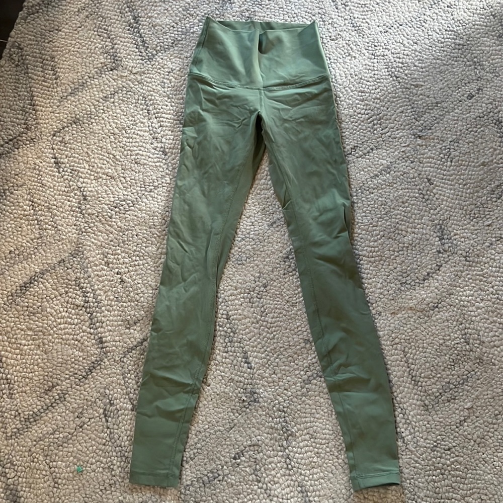 Lululemon leggings